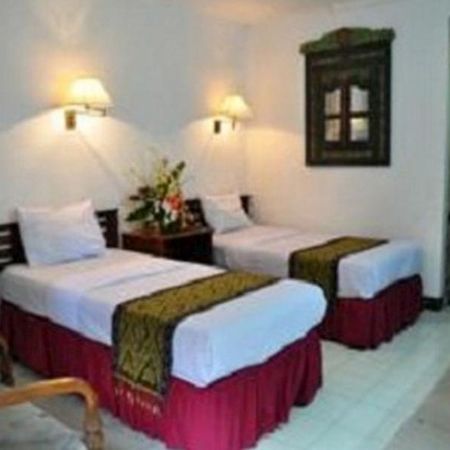 Hotel Tanjung Emas 泗水 外观 照片