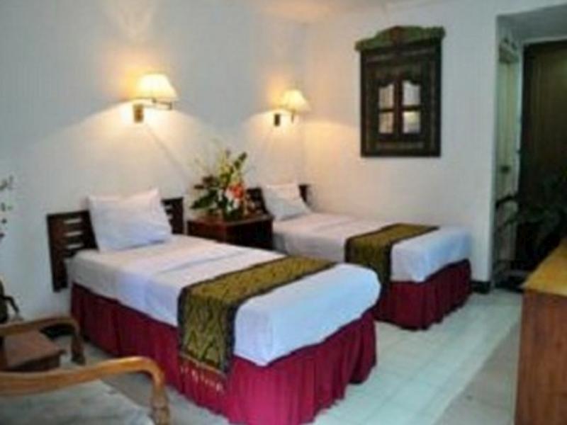Hotel Tanjung Emas 泗水 外观 照片